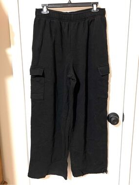 Women’s Black Cargo Sweatpants